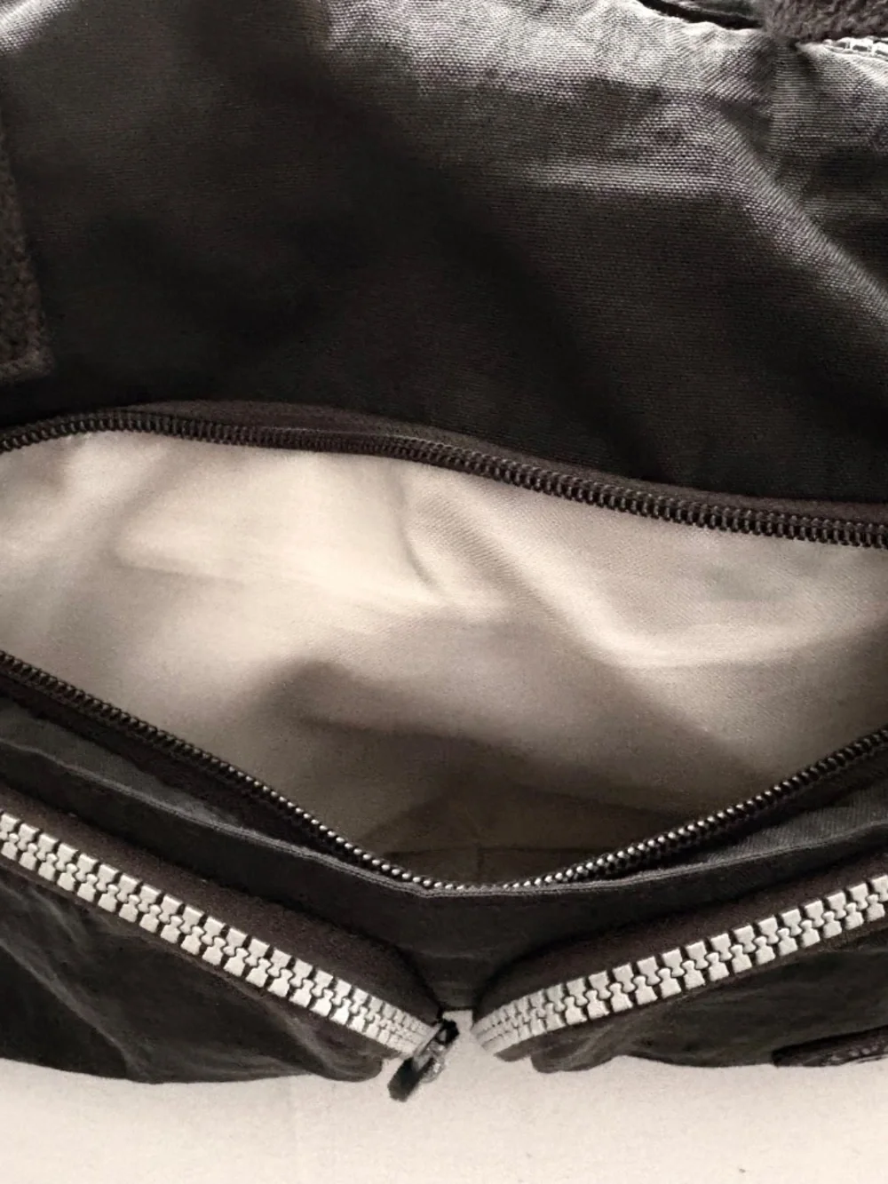 Vintage Kipling Defea Multi-Pocket Satchel Bag - Black Crinkle Nylon